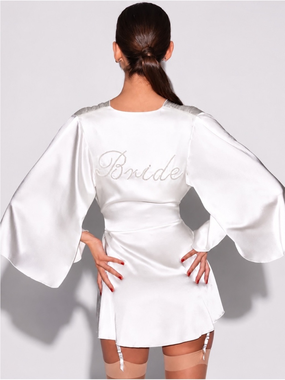 Fleur du Mal Silk Bride Robe Angel Sleeves Ivory White Satin Size Small Bridal